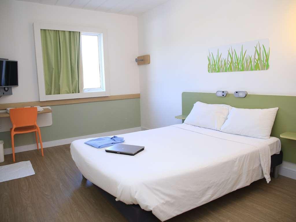 Ibis Budget Пірасікаба Екстер'єр фото
